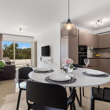 Apartment Val Pjescana Uvala Εξωτερικό φωτογραφία