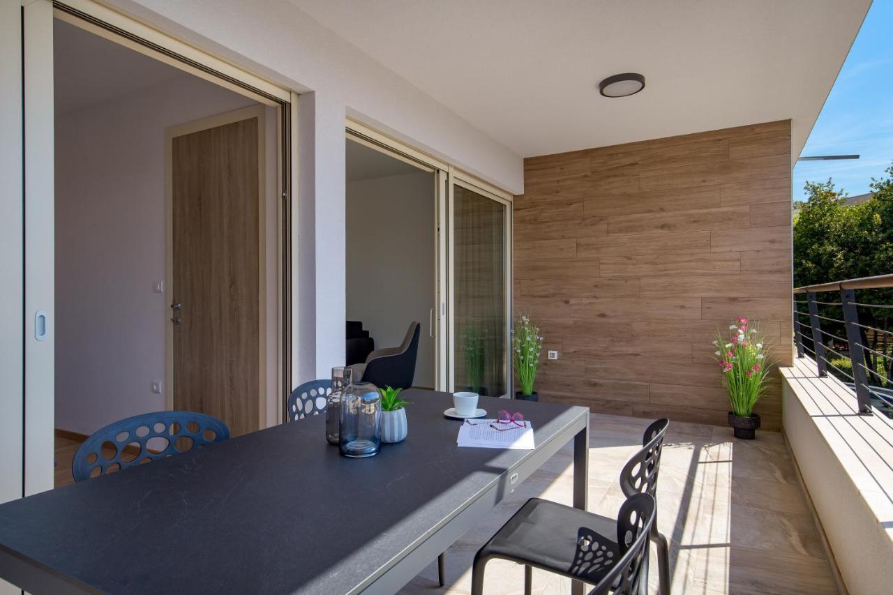 Apartment Val Pjescana Uvala Εξωτερικό φωτογραφία